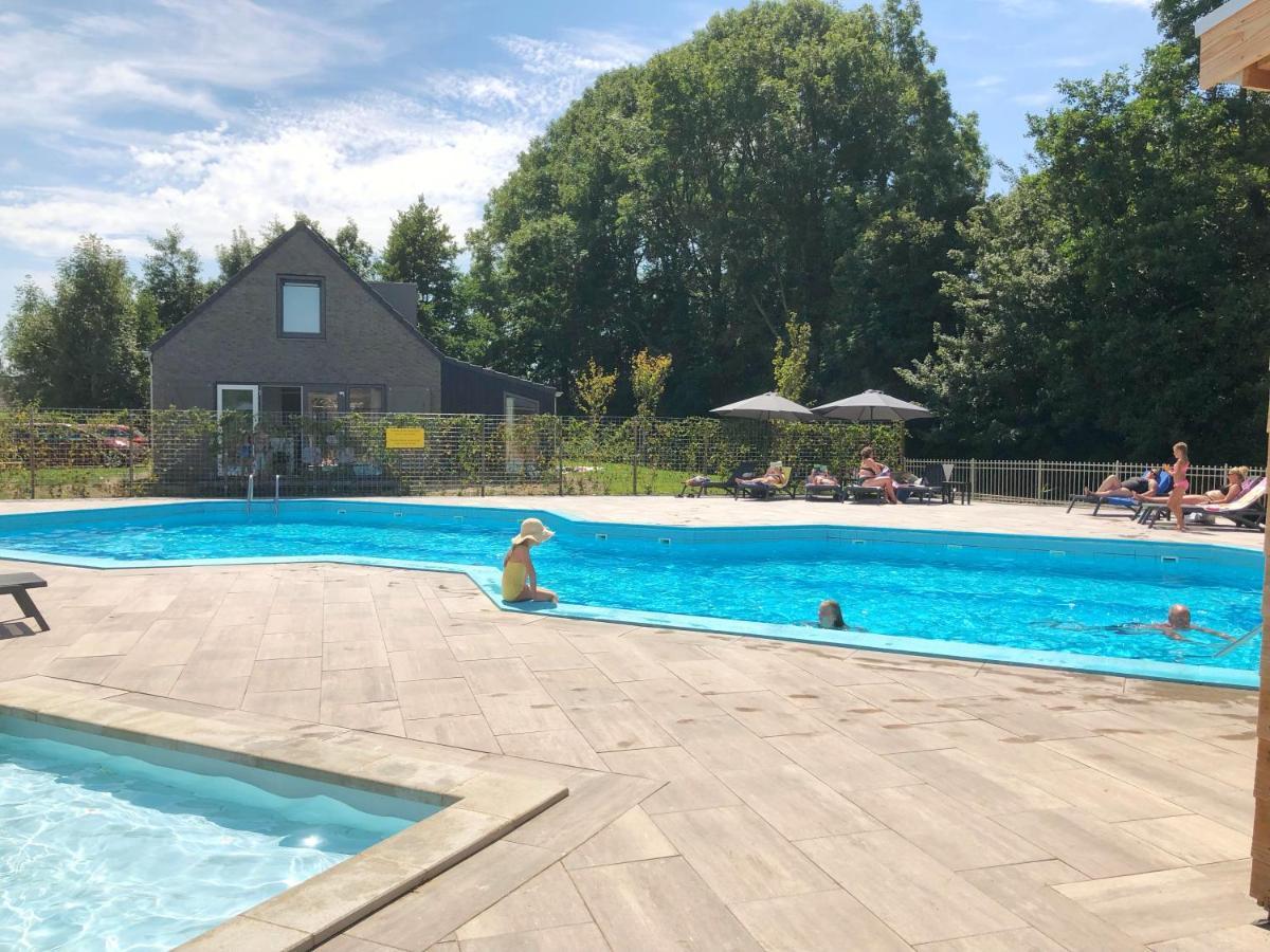 Chalet 2A Op Recreatiepark De Wielen Sint Maarten Eksteriør billede